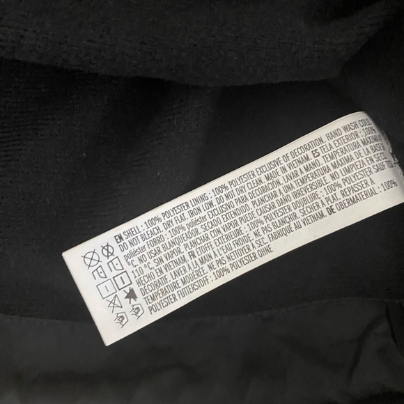 Forever 21 cropped jacket Women’s Large Black Striped Sleeves Buttons NWOT - Picture 3 of 9